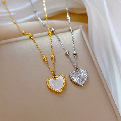 Edra Heart-shaped Love Necklace